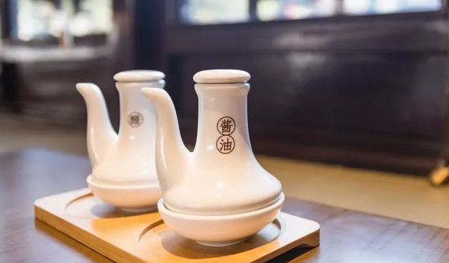 ������ԭ���족�ܷ�һ�Ҷ�����������Ӽ�Ϊ�˶Բ����á���