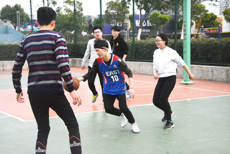 �����˶��Ҿ��ʡ����ǻ���������������˾��������԰�˶���